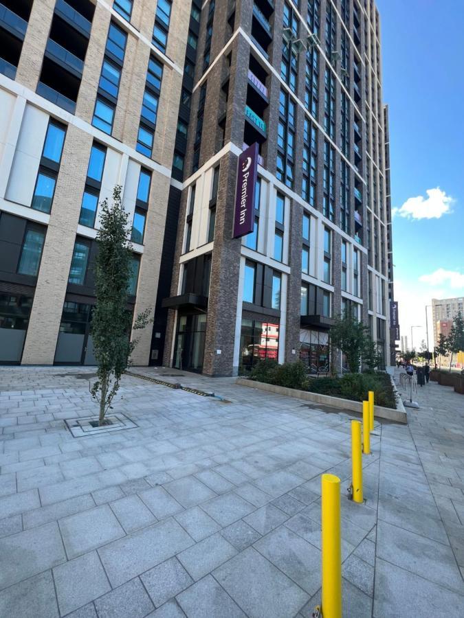 Ac Luxe Penthouse With Free Parking Daire Londra Dış mekan fotoğraf