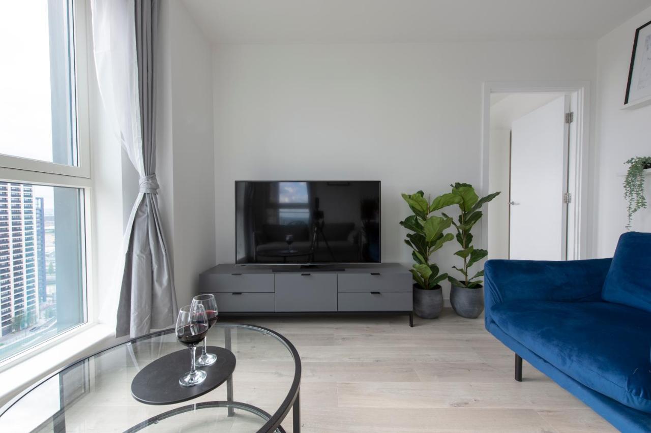 Ac Luxe Penthouse With Free Parking Daire Londra Dış mekan fotoğraf