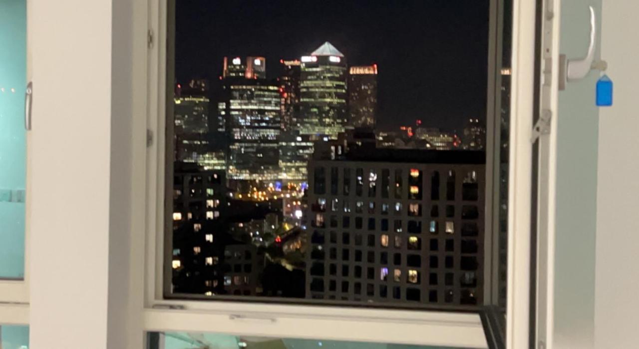 Ac Luxe Penthouse With Free Parking Daire Londra Dış mekan fotoğraf