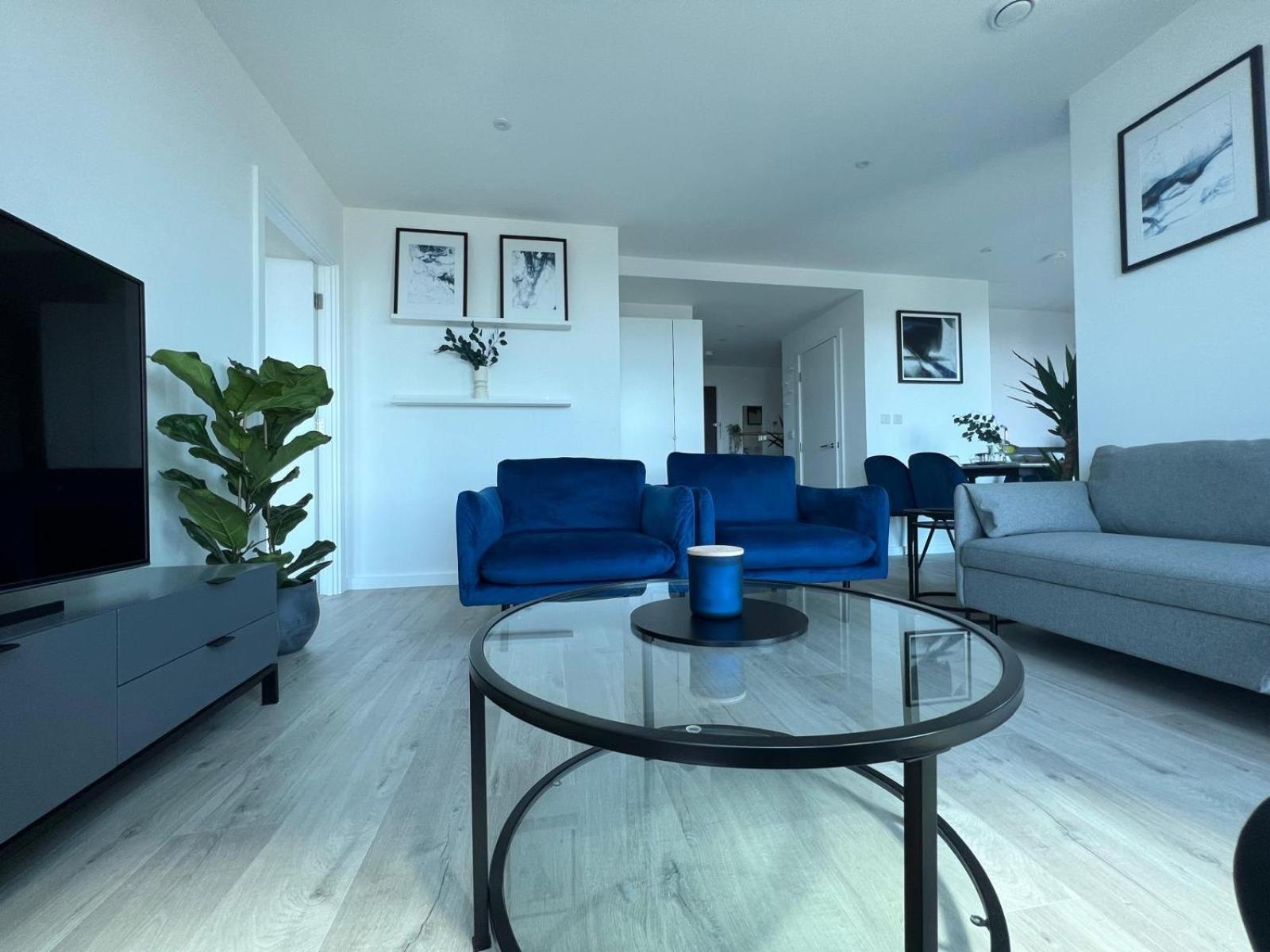 Ac Luxe Penthouse With Free Parking Daire Londra Dış mekan fotoğraf